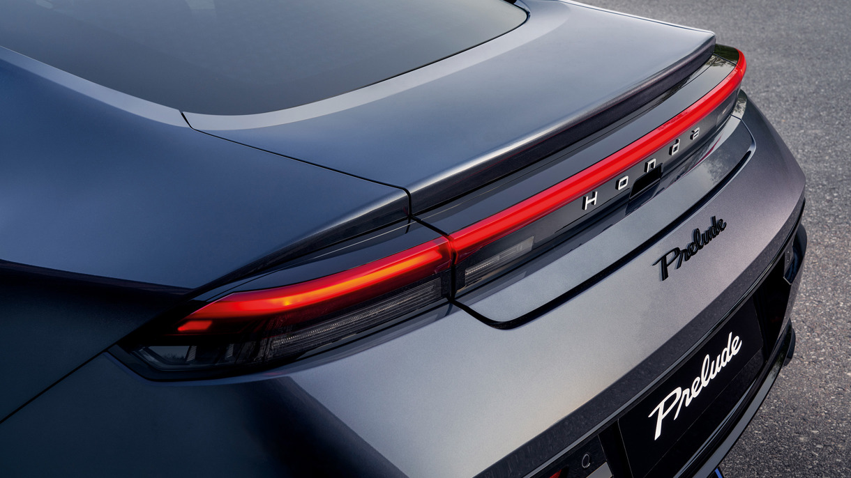 Elegantne tagaprofiil